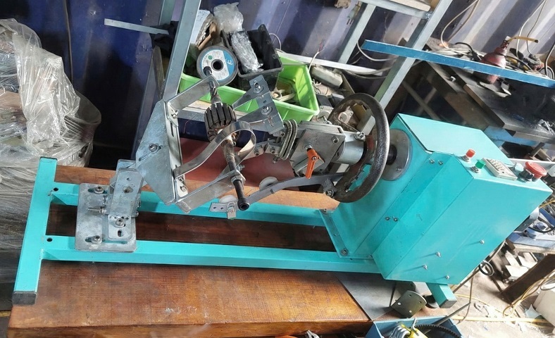 Máy quấn roto 2026
